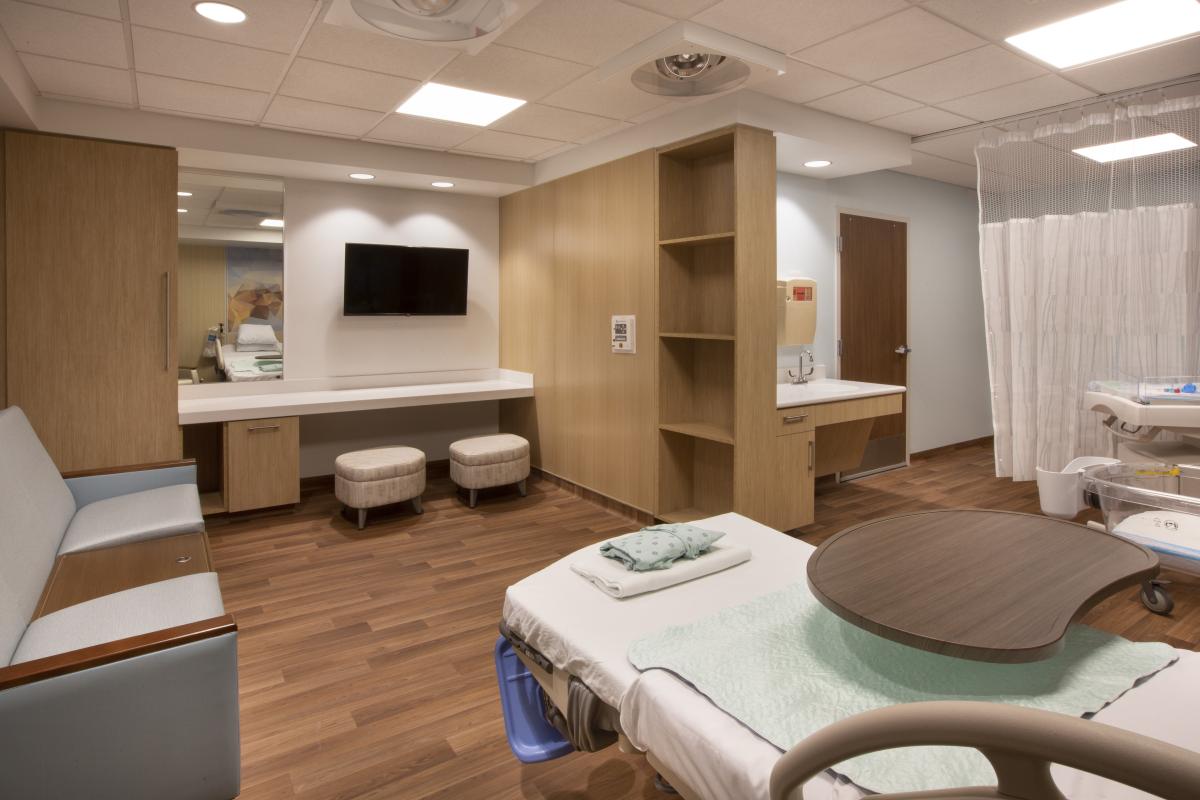 Jackson South Labor & Delivery Center Patient Room Miami, FL USA Taralay Impression